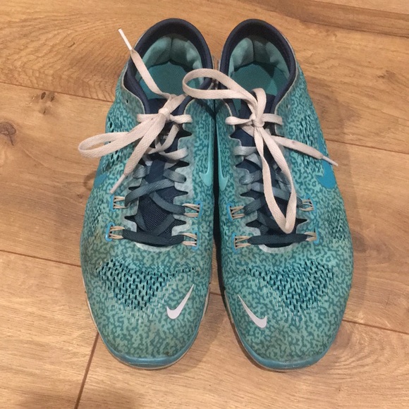 Nike Free Train 4 Shoes - Picture 2 of 7